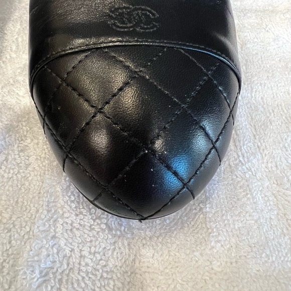 🔥🔥CHANEL🔥🔥 Gorgeous Black Lambskin Heels - Picture 13 of 16